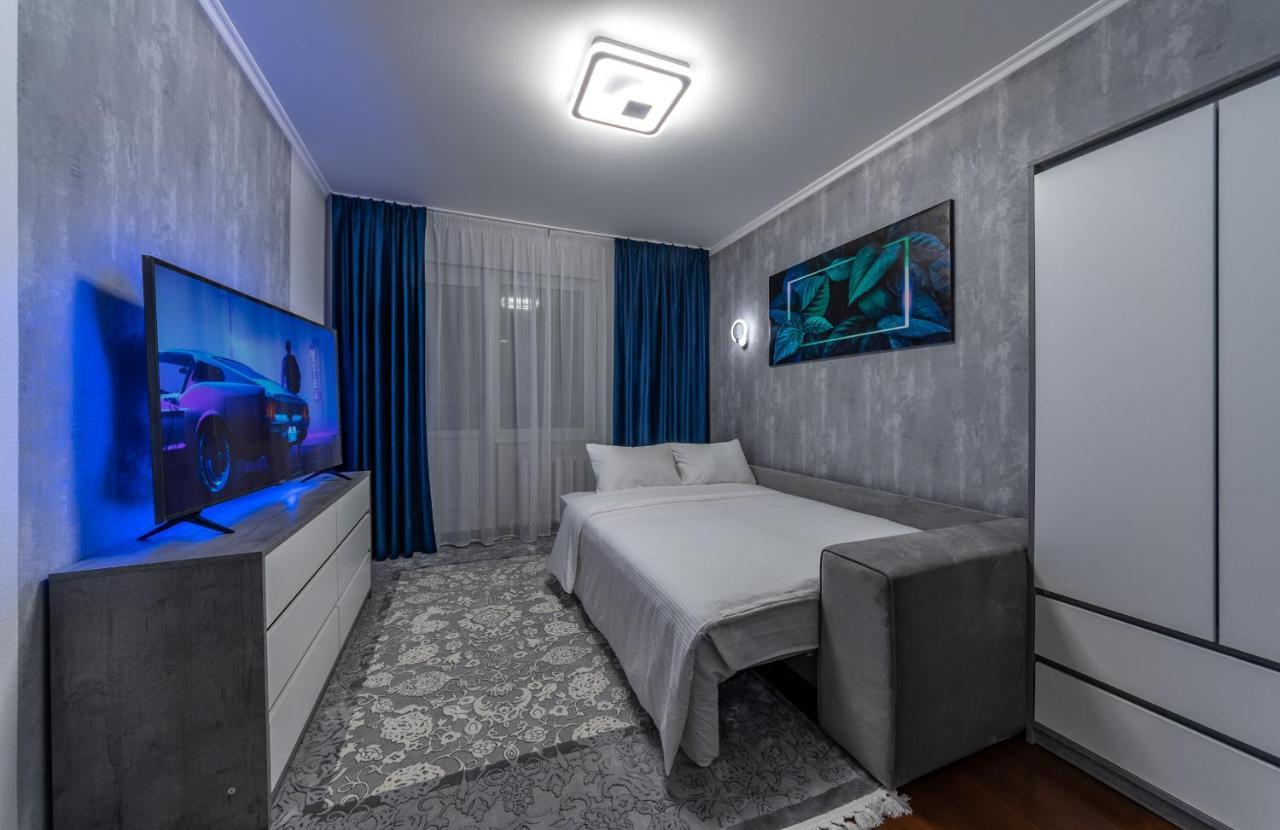 Modern 3 Bedroom Apartment Kyjev Exteriér fotografie
