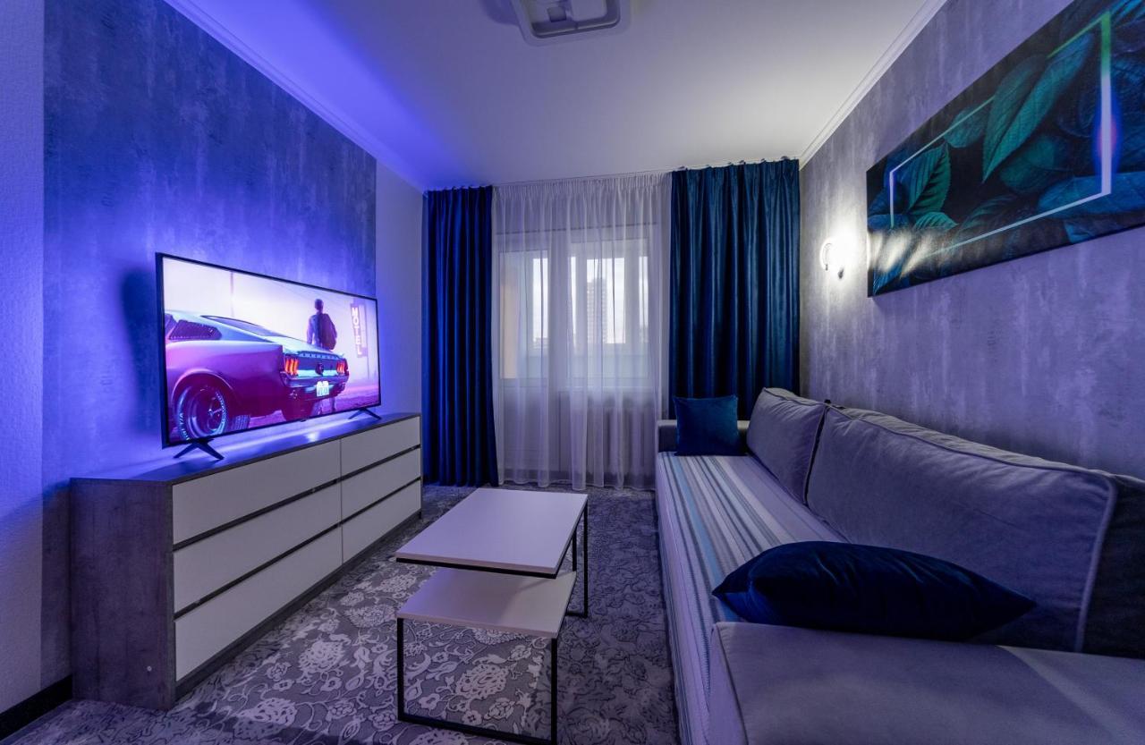 Modern 3 Bedroom Apartment Kyjev Exteriér fotografie