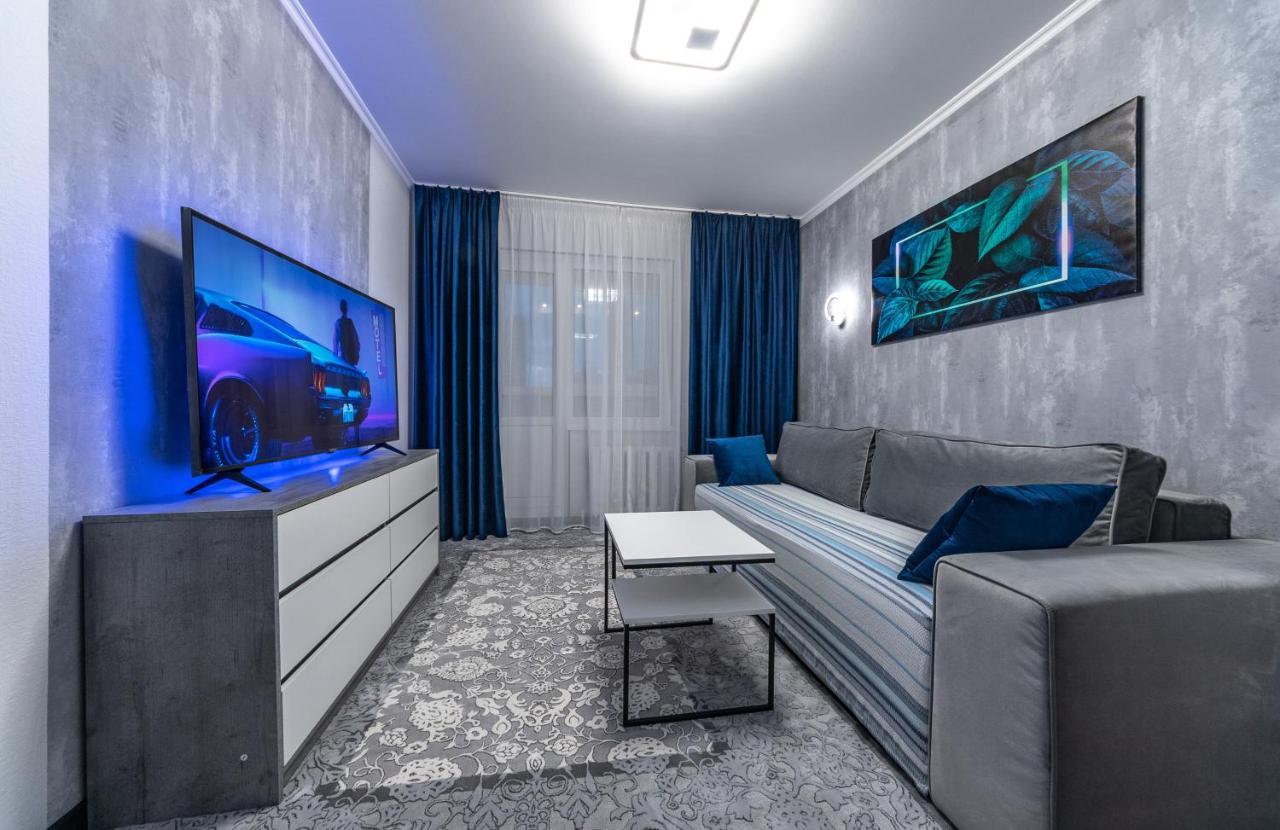 Modern 3 Bedroom Apartment Kyjev Exteriér fotografie