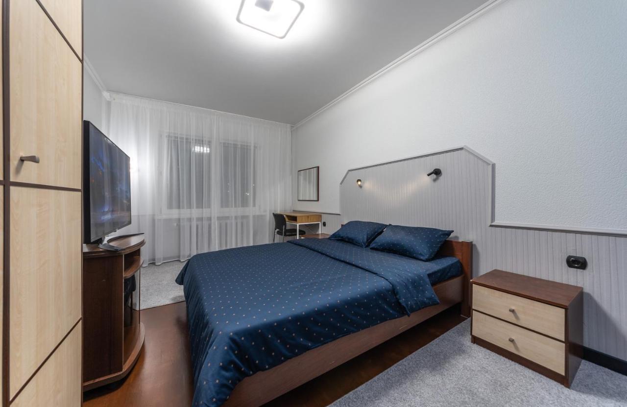 Modern 3 Bedroom Apartment Kyjev Exteriér fotografie
