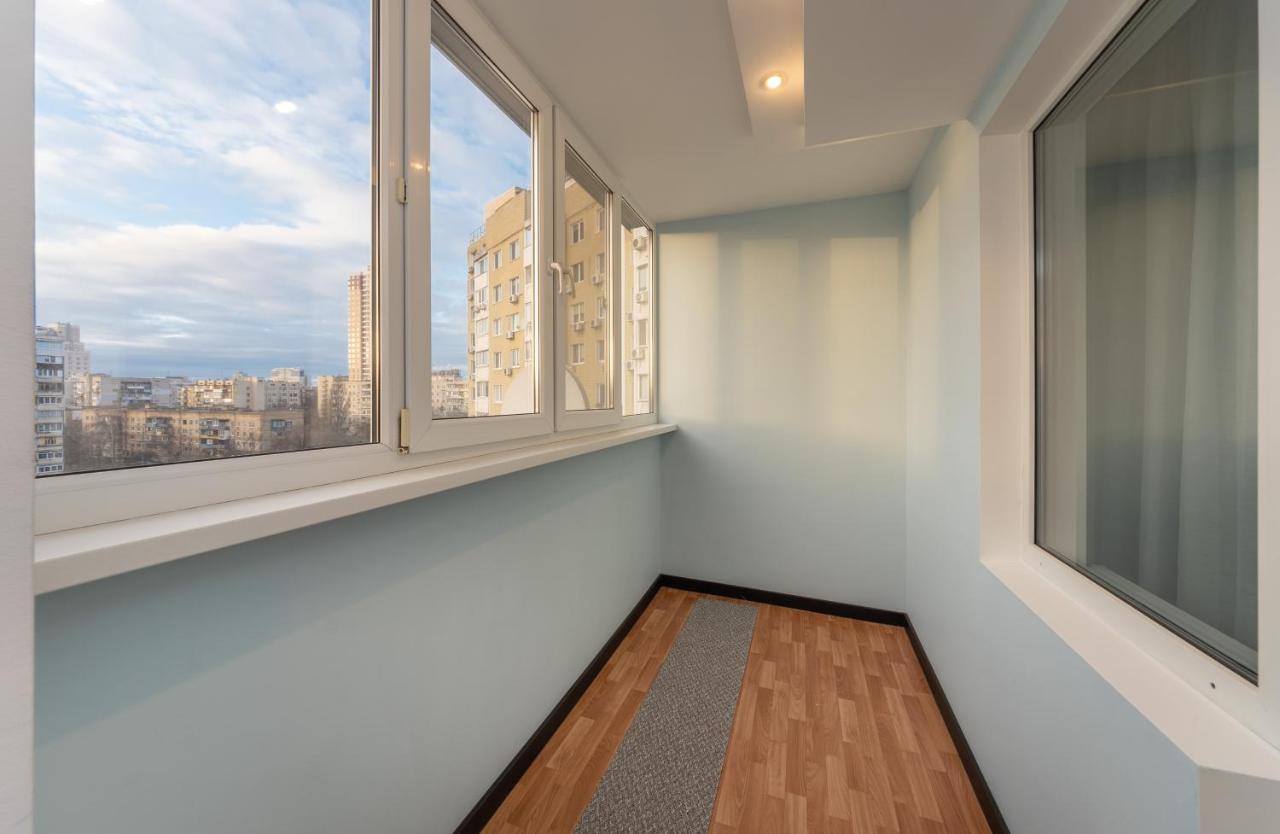 Modern 3 Bedroom Apartment Kyjev Exteriér fotografie